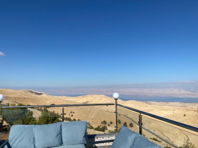 Golden Rays Chalet Madaba Eksteriør billede